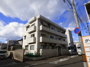 村上ビル外観写真