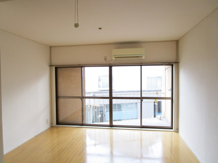 物件内観写真15　(居室)