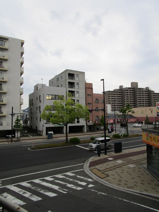 物件内観写真19　(室内からの展望)