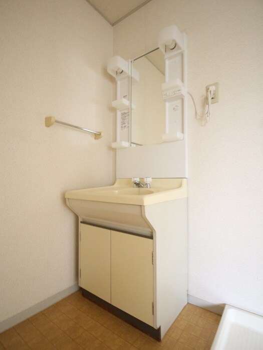 物件内観写真8　(洗面)