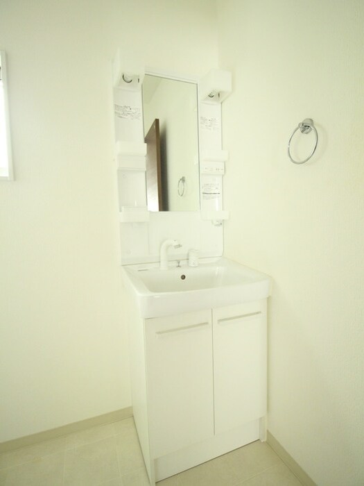 物件内観写真11　(洗面)