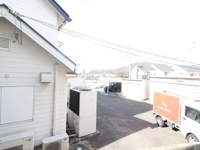 物件内観写真15　(室内からの展望)