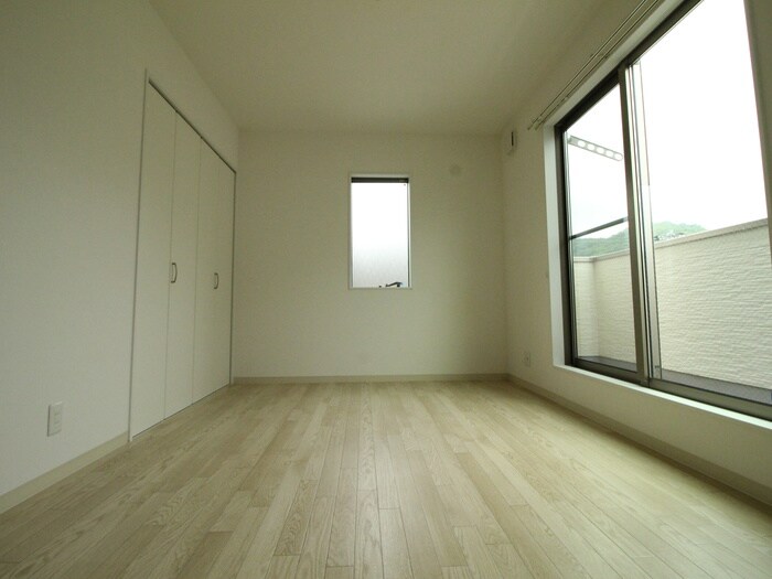 物件内観写真19　(居室)