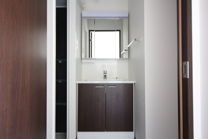 物件内観写真10　(洗面)