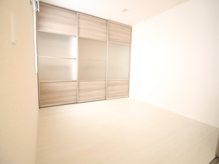 物件内観写真10　(居室)