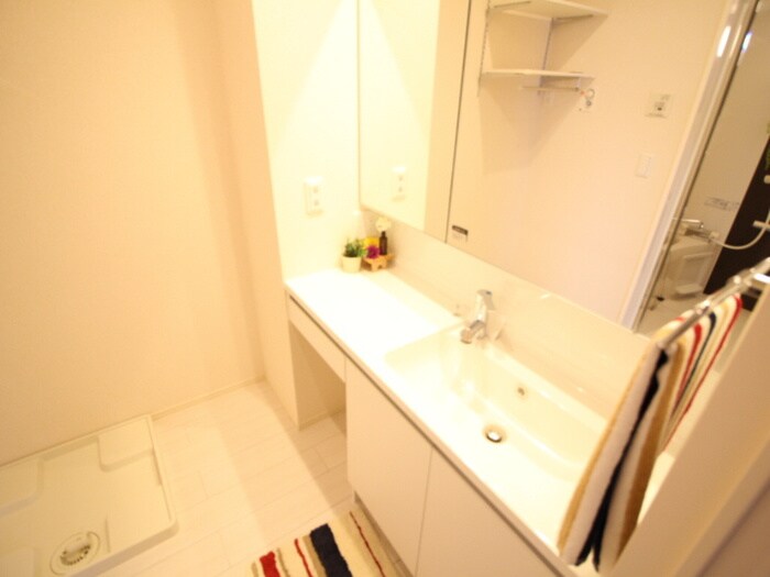 物件内観写真13　(洗面)