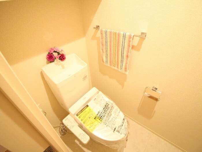 物件内観写真14　(トイレ)