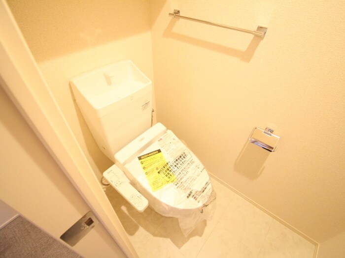 物件内観写真14　(トイレ)