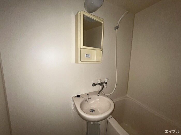 物件内観写真11　(洗面)