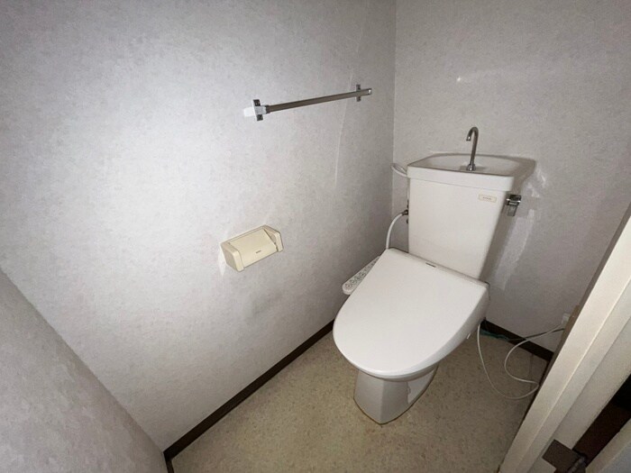 物件内観写真12　(トイレ)