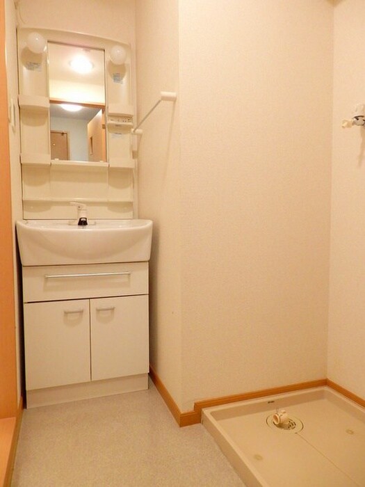 物件内観写真12　(洗面)