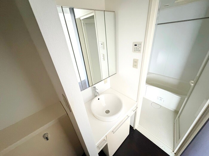 物件内観写真11　(洗面)