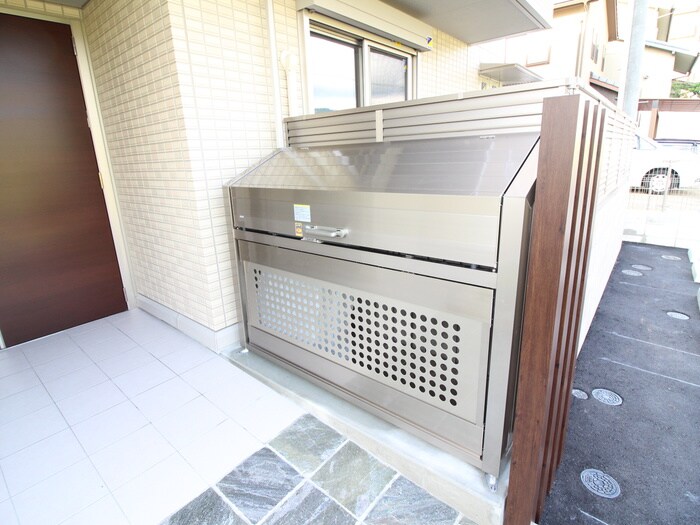 物件外観写真6　(建物設備)