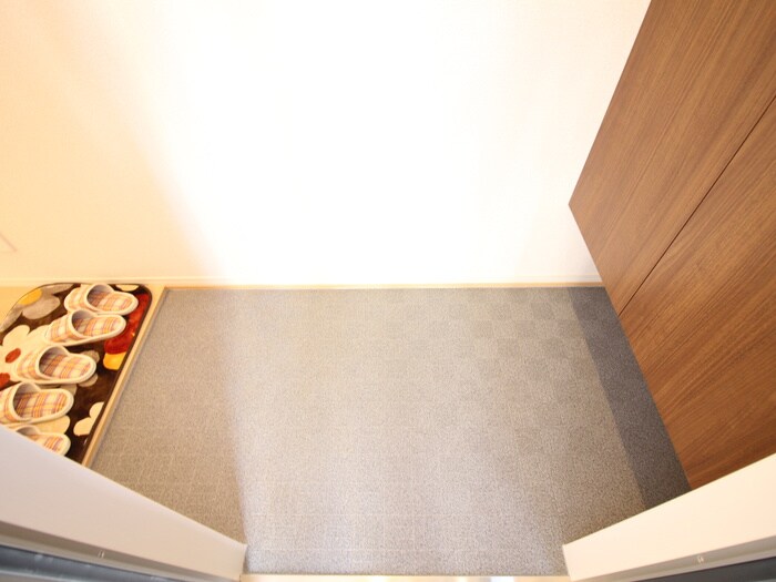 物件内観写真21　(玄関)