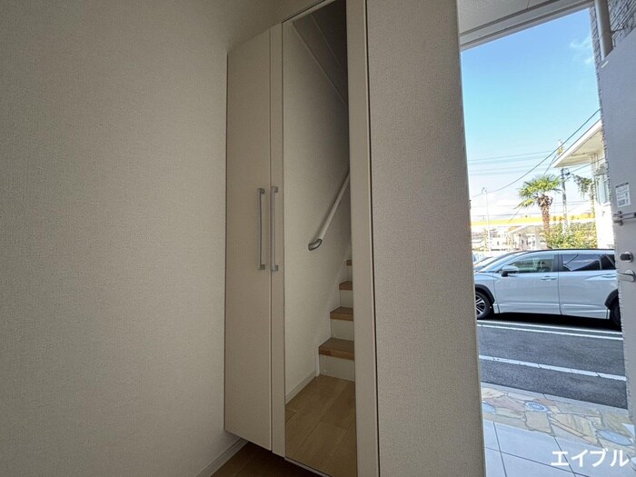 物件内観写真15　(靴箱)