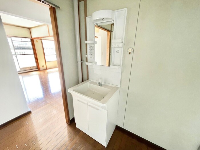 物件内観写真11　(洗面)