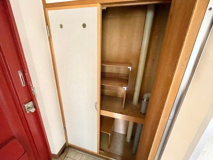 物件内観写真13　(靴箱)
