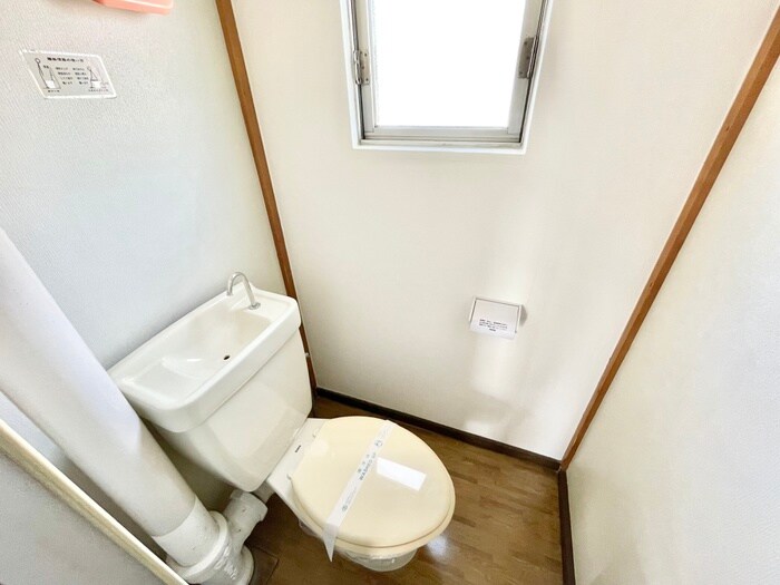 物件内観写真13　(トイレ)