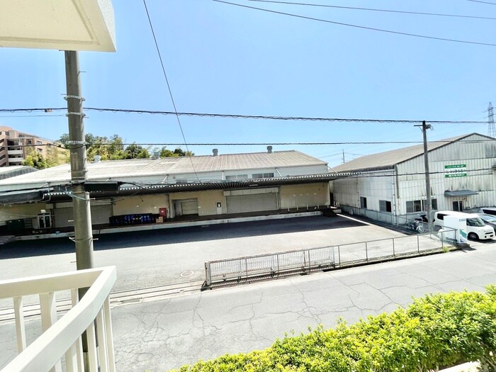 物件内観写真22　(室内からの展望)