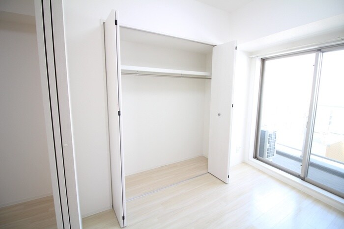 物件内観写真12　(収納)