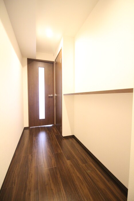 物件内観写真15　(廊下)