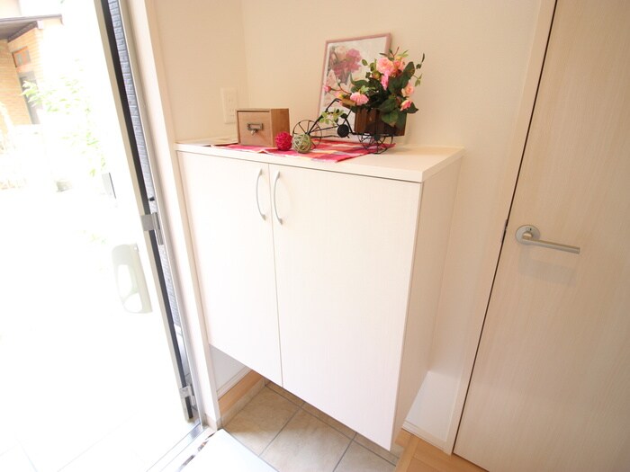 物件内観写真16　(靴箱)