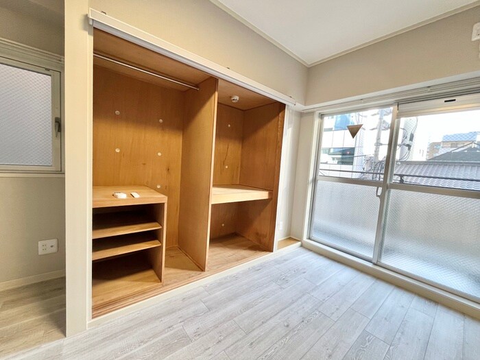 物件内観写真10　(収納)