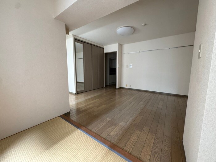 物件内観写真18　(居室)