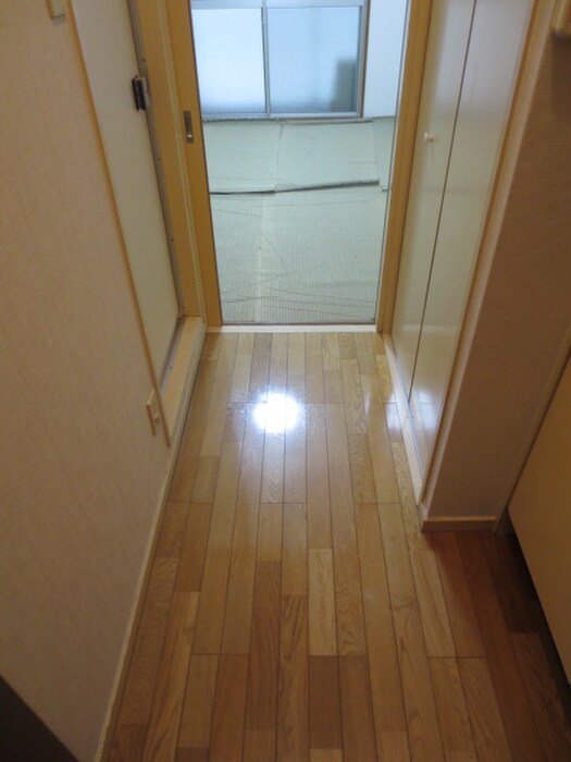 物件内観写真8　(廊下)