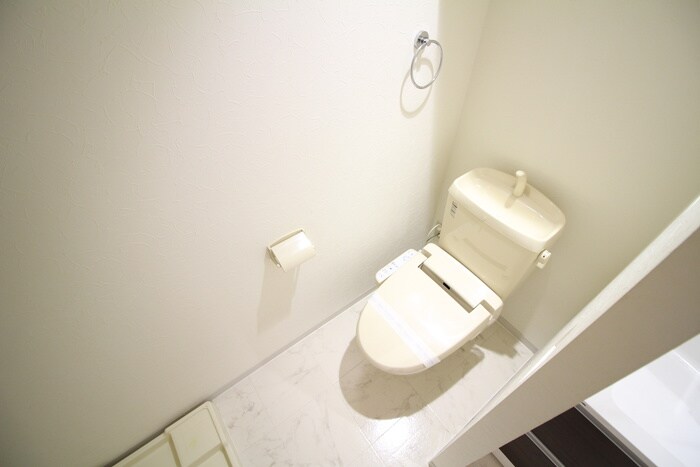 物件内観写真8　(トイレ)