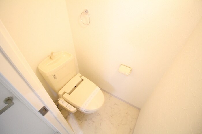 物件内観写真9　(トイレ)