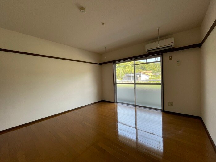 物件内観写真11　(居室)