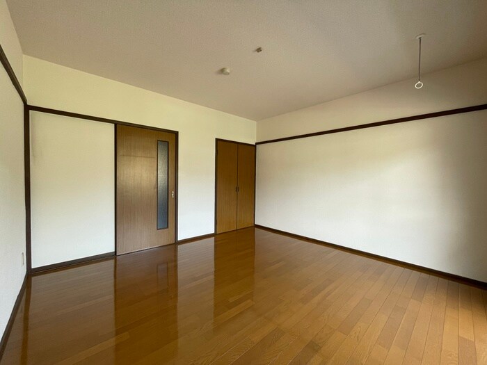 物件内観写真13　(居室)