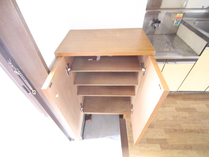 物件内観写真14　(靴箱)