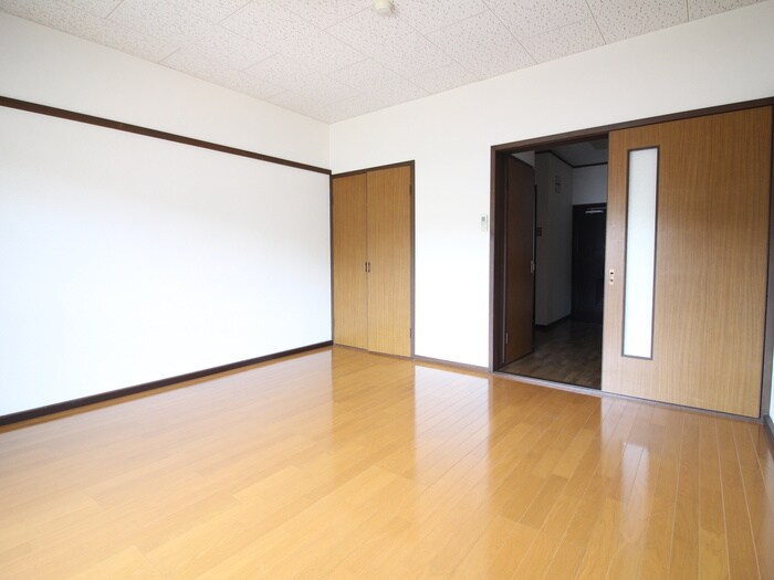 物件内観写真19　(居室)