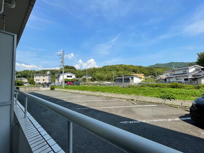 物件内観写真22　(室内からの展望)