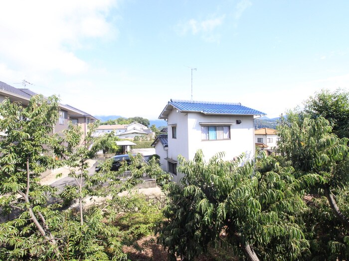 物件内観写真22　(室内からの展望)