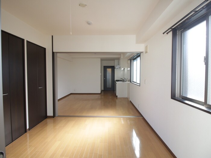 物件内観写真6　(居室)