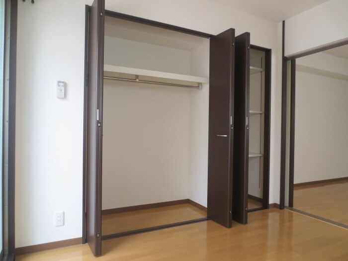 物件内観写真11　(収納)