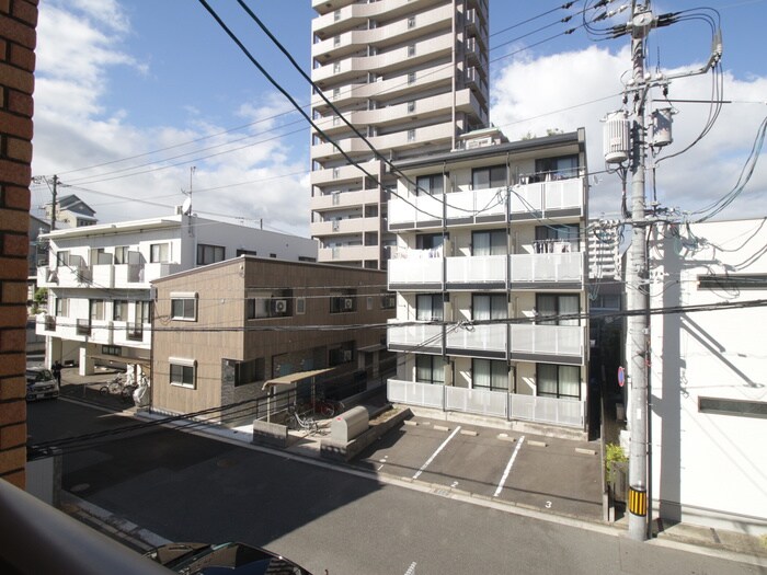 物件内観写真14　(室内からの展望)