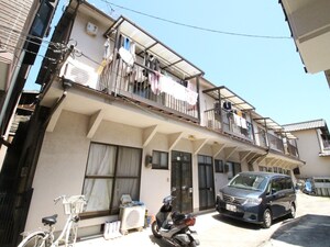 園杭アパ－ト外観写真