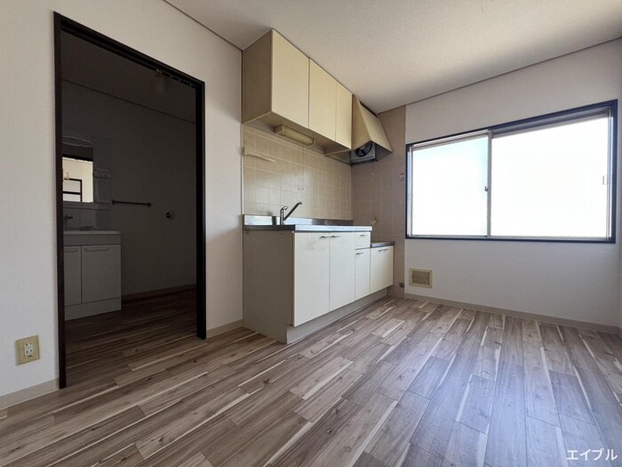 物件内観写真18　(居室)