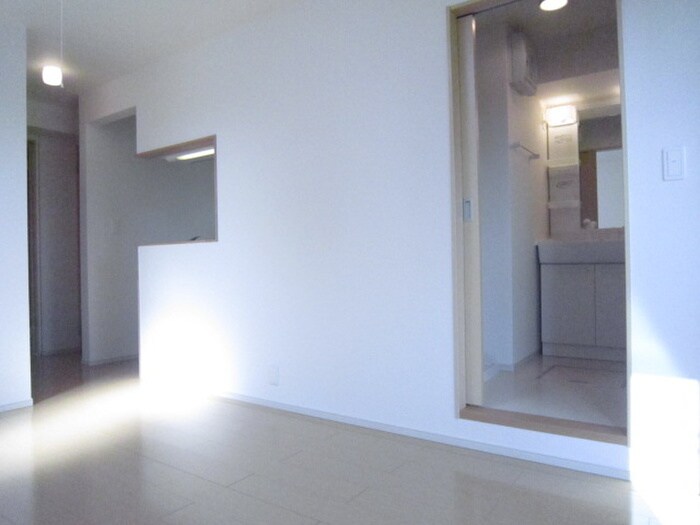 物件内観写真4　(居室)