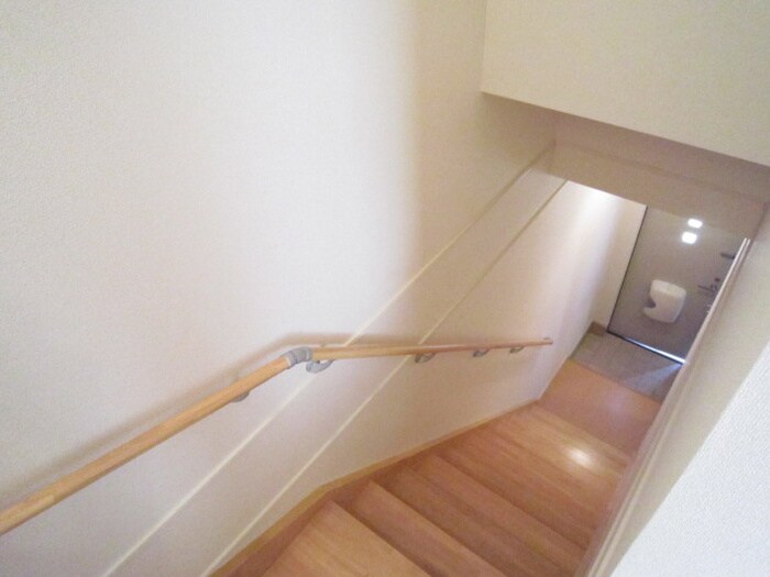 物件内観写真13　(廊下)