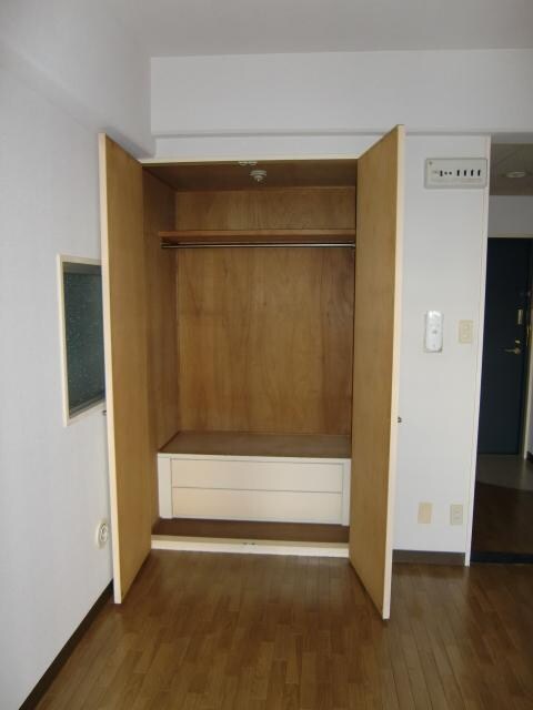 物件内観写真9　(収納)