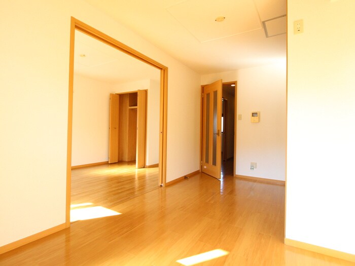 物件内観写真8　(居室)