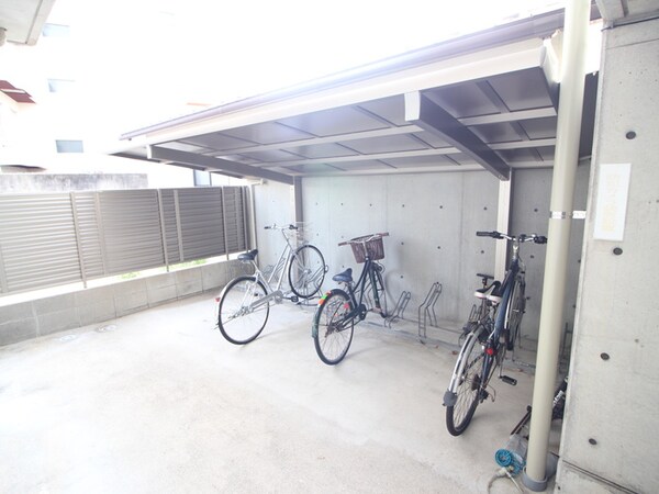 駐輪場