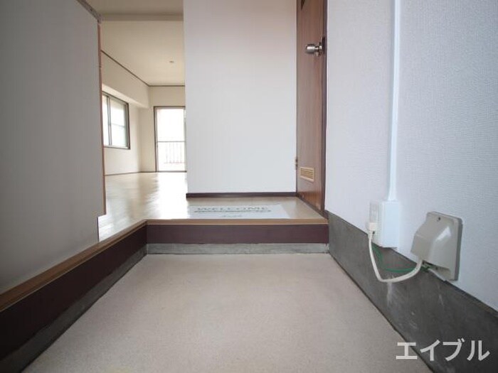 物件内観写真14　(玄関)
