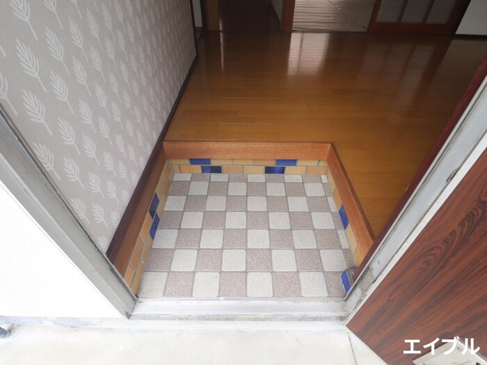 物件内観写真15　(玄関)