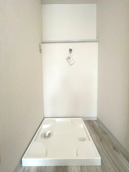 物件内観写真14　(洗濯機置場)